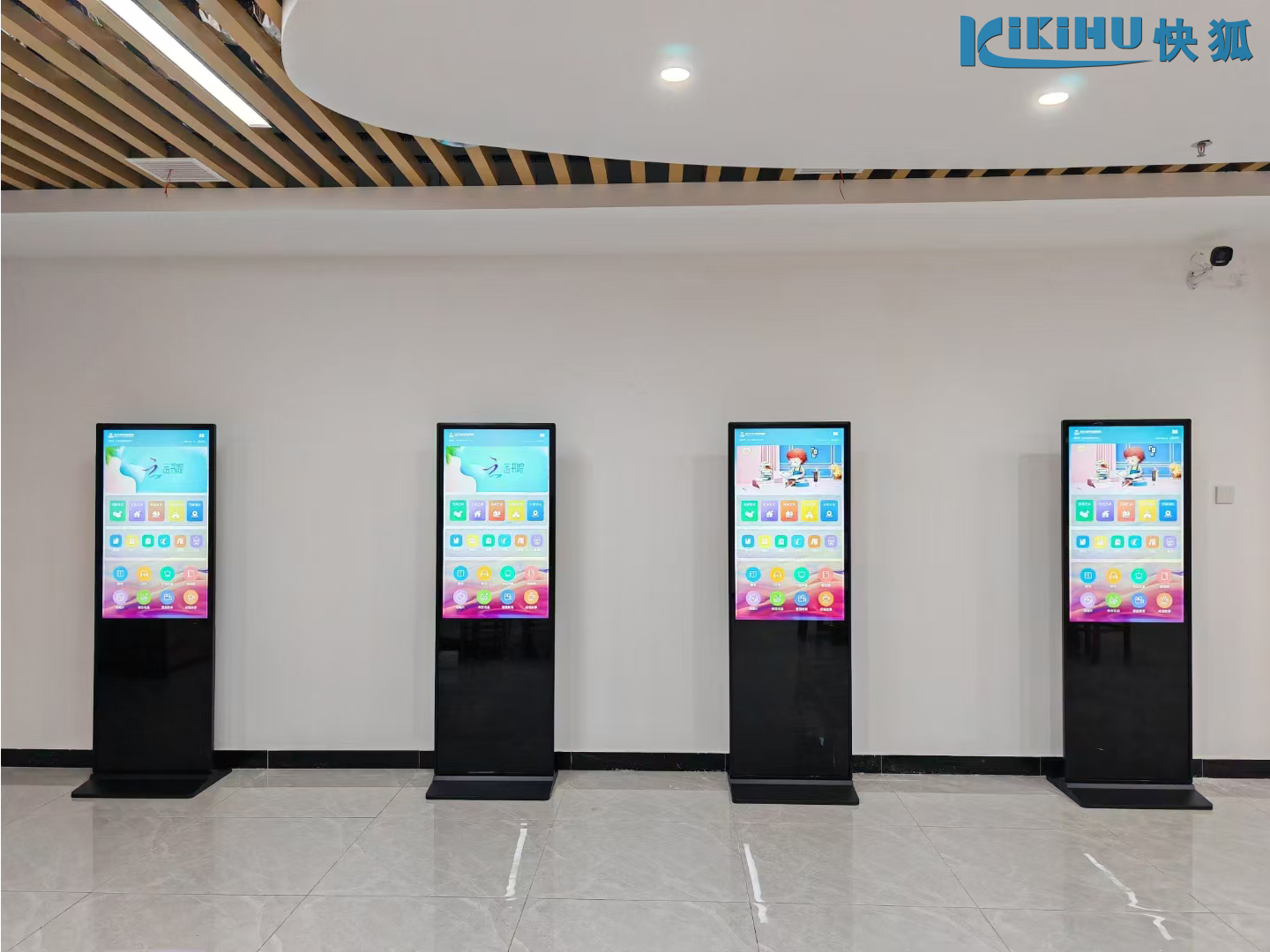 探索未來閱讀模式：KIKIHU快狐圖書館觸摸一體機引領(lǐng)潮流(圖2)